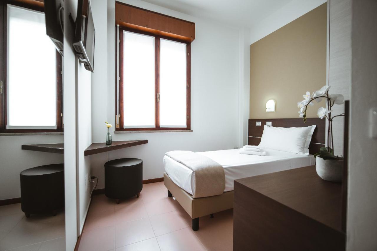 Albergo Commercio 팔마노바 외부 사진